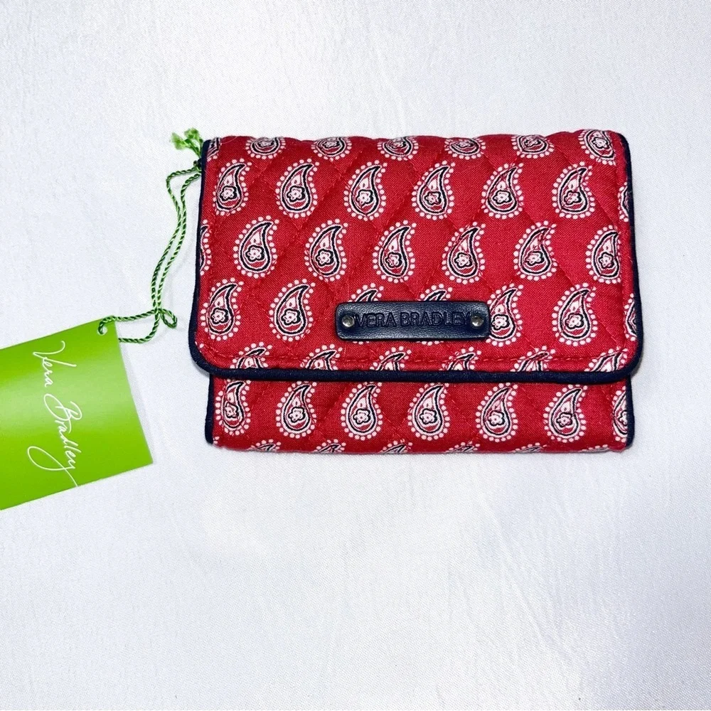 NWT Vera Bradley Trifold Wallet Paisley Quilted
